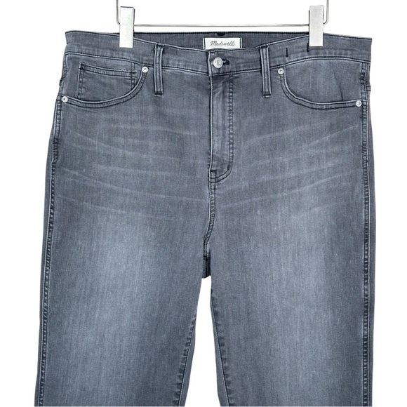 MADEWELL Stovepipe Jeans in Cement Wash: Raw-Hem Edition - Picture 8 of 15